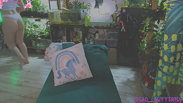 Dead Butterfly online show from March 13, 2025, 3:33 am