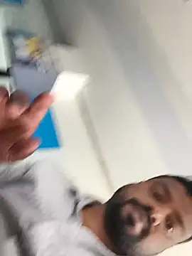 Snapshot of mikki1355 chatting on February 15, 2026, 6:14 am mikki1355 online show from February 15, 2026, 6:14 am