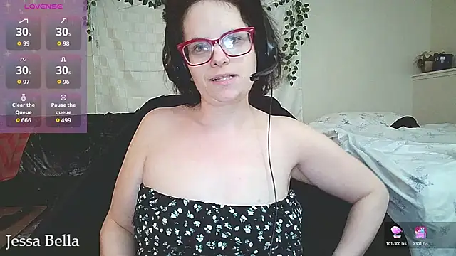 Snapshot of JessaBella chatting on May 14, 2026, 11:29 am JessaBella online show from May 14, 2026, 11:29 am