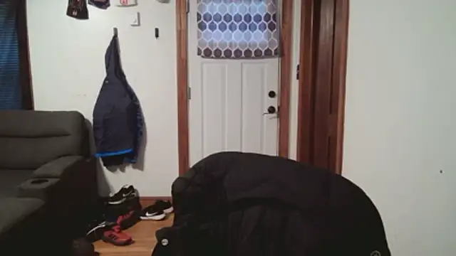 Snapshot of SweetAriesXO chatting on March 27, 2026, 1:01 pm SweetAriesXO online show from March 27, 2026, 1:01 pm