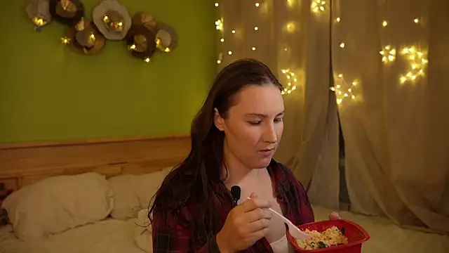 Snapshot of Gessifossa chatting on September 11, 2025, 1:55 pm Gessifossa online show from September 11, 2025, 1:55 pm