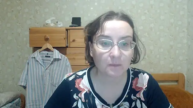 Smart Rose online show from March 7, 2026, 4:01 pm