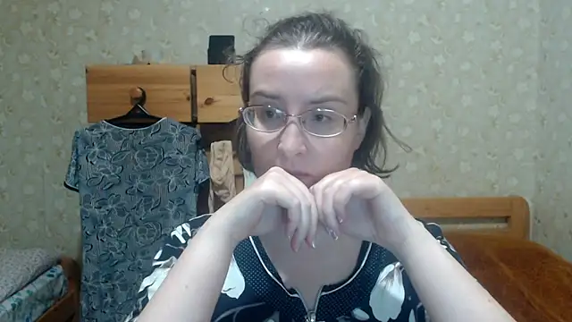 Smart Rose online show from October 13, 2025, 7:48 pm