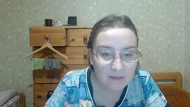 Smart Rose online show from March 3, 2026, 5:53 pm