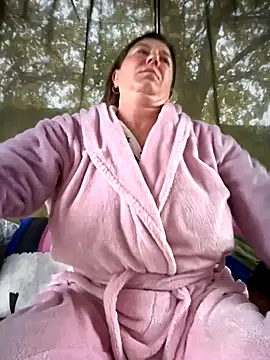 Snapshot of Natali_UA chatting on October 17, 2025, 5:55 am Natali UA online show from October 17, 2025, 5:55 am