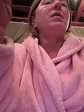 Snapshot of Natali_UA chatting on November 7, 2025, 5:50 pm Natali UA online show from November 7, 2025, 5:50 pm