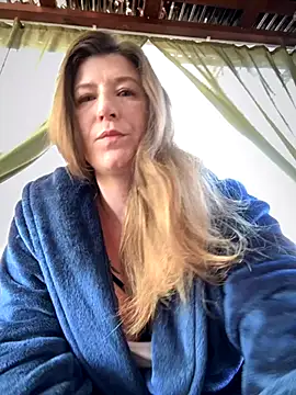 Snapshot of Natali_UA chatting on November 3, 2025, 7:57 am Natali UA online show from November 3, 2025, 7:57 am