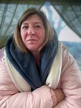 Snapshot of Natali_UA chatting on November 20, 2025, 6:03 am Natali UA online show from November 20, 2025, 6:03 am