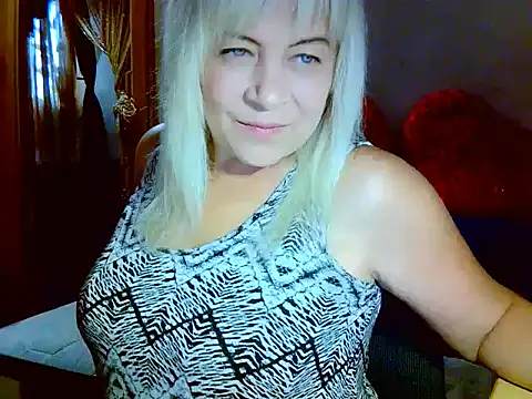 Snapshot of AgoniA7 chatting on September 13, 2025, 4:12 am AgoniA7 online show from September 13, 2025, 4:12 am