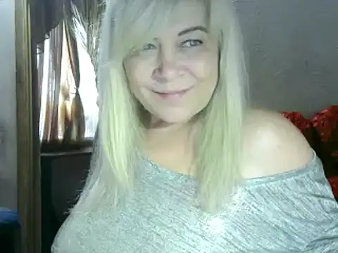 Snapshot of AgoniA7 chatting on March 11, 2025, 7:35 am AgoniA7 online show from March 11, 2025, 7:35 am