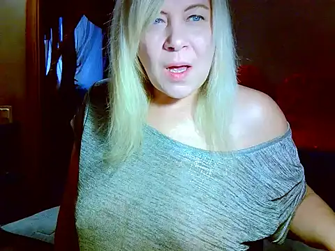 Snapshot of AgoniA7 chatting on March 11, 2026, 4:17 am AgoniA7 online show from March 11, 2026, 4:17 am