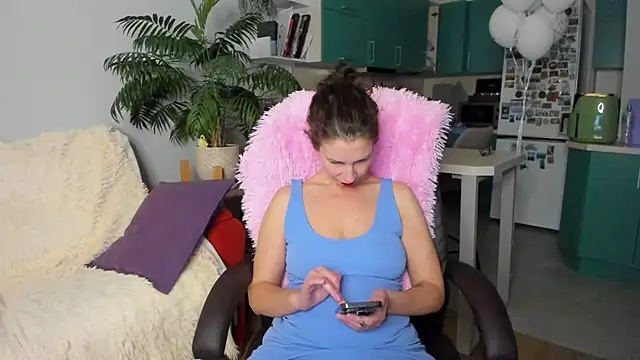 Snapshot of ChristinaGlory chatting on March 11, 2026, 5:40 pm ChristinaGlory online show from March 11, 2026, 5:40 pm