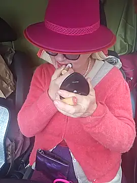 MucMilf59 online show from November 21, 2025, 10:25 am