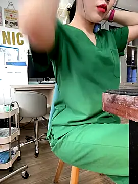 Meilian2021 online show from December 23, 2025, 4:12 am