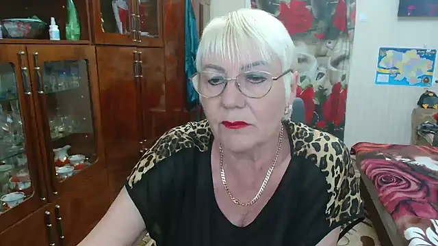 JenaCheim online show from May 9, 2026, 6:06 am