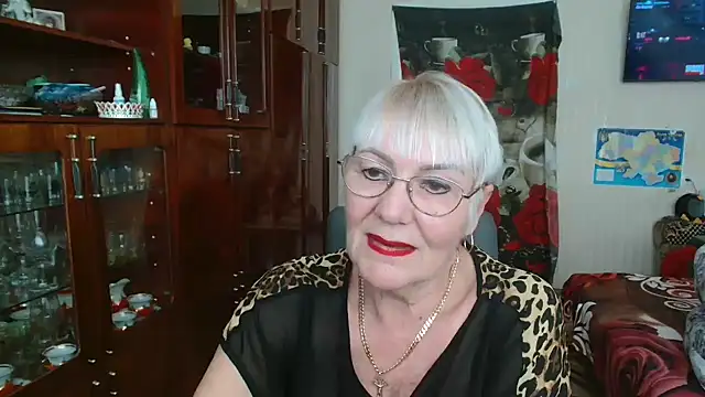 JenaCheim online show from November 25, 2025, 6:58 am