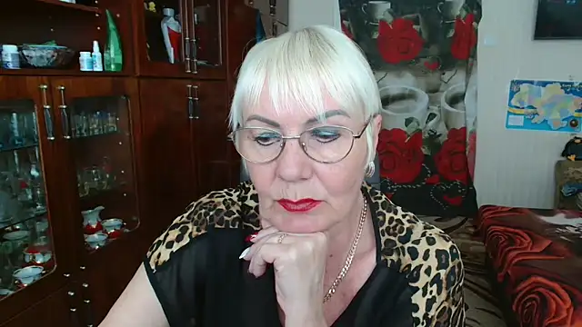 JenaCheim online show from May 15, 2026, 6:44 am