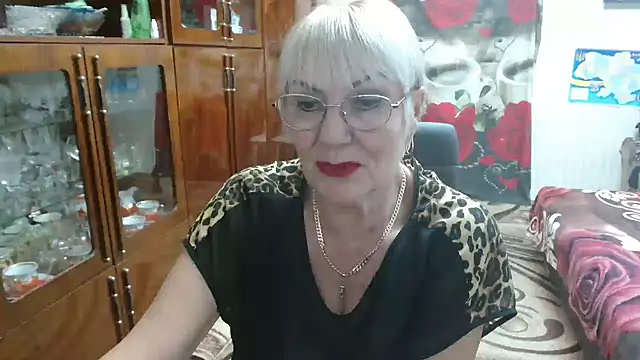 JenaCheim online show from December 4, 2025, 7:13 pm