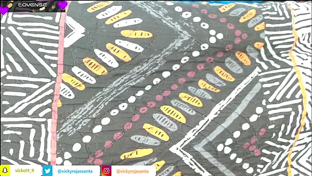 khloeHermaprodit3 online show from August 4, 2026, 7:29 pm
