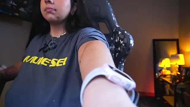 coraline latin online show from March 22, 2025, 8:48 pm