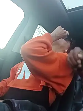 Snapshot of EnticingAaliyah chatting on February 13, 2026, 11:05 pm EnticingAaliyah online show from February 13, 2026, 11:05 pm