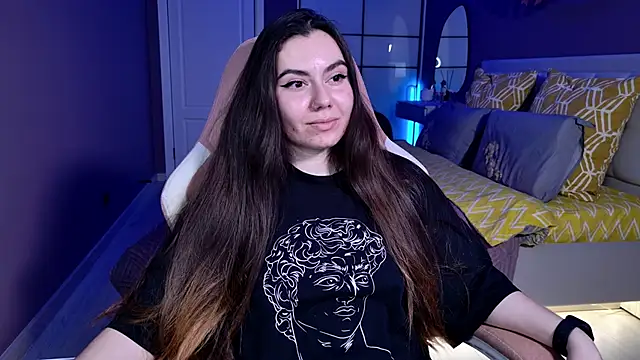 Snapshot of Foxohlove chatting on November 1, 2025, 6:57 pm Foxohlove online show from November 1, 2025, 6:57 pm