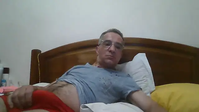 CarlosRocha73 online show from May 9, 2026, 12:47 am