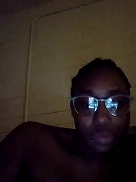 Xochillovemoney2 online show from April 8, 2026, 3:57 pm