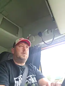 Snapshot of ktmtom247 chatting on October 27, 2025, 10:05 am ktmtom247 online show from October 27, 2025, 10:05 am