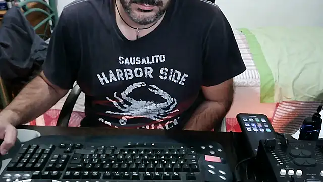 Italian dark desire online show from November 19, 2025, 10:10 pm