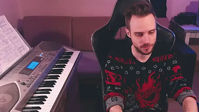 Sweetparker online show from November 1, 2025, 2:33 pm