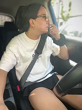 Chic desire online show from April 19, 2026, 11:11 am