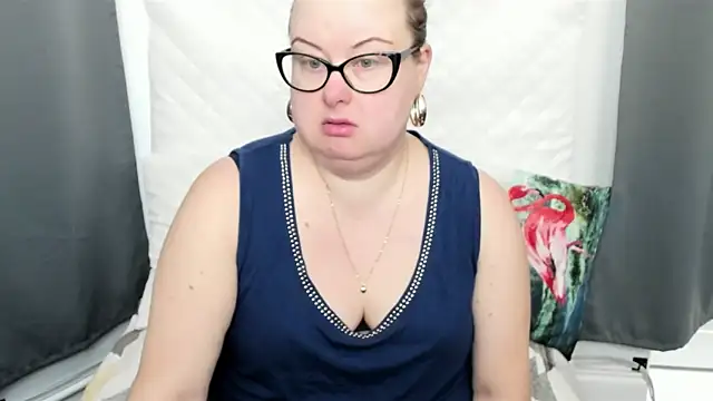 Snapshot of dirtyBonnie chatting on November 13, 2025, 10:19 am dirtyBonnie online show from November 13, 2025, 10:19 am