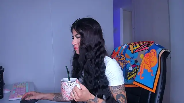 Lisegg  online show from April 10, 2026, 1:29 pm