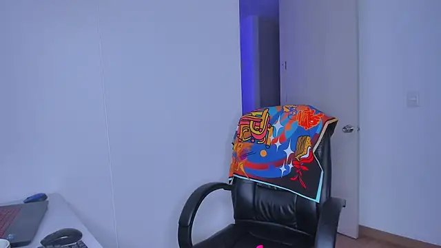 Lisegg  online show from February 11, 2026, 10:04 am