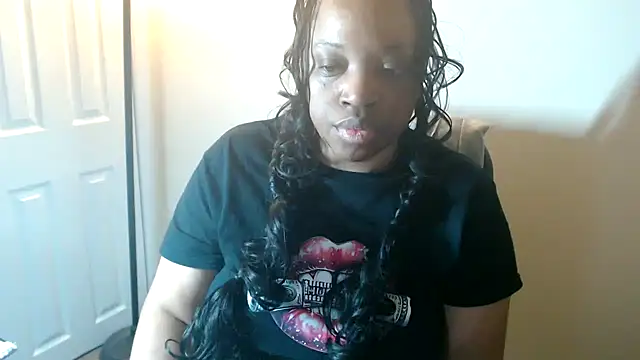 Snapshot of Sexymona1218 chatting on March 25, 2026, 9:30 am Sexymona1218 online show from March 25, 2026, 9:30 am