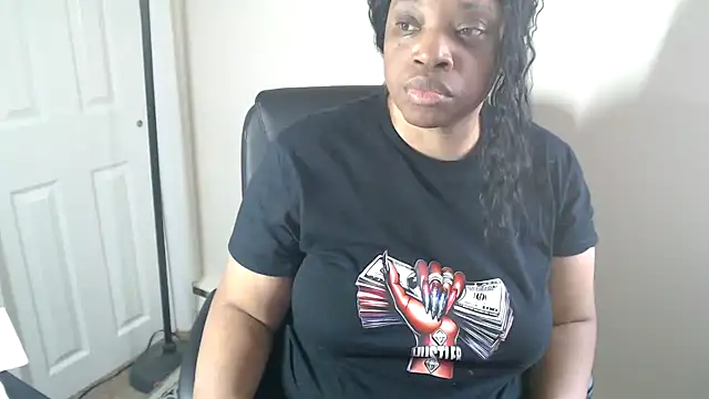 Snapshot of Sexymona1218 chatting on March 17, 2026, 6:44 pm Sexymona1218 online show from March 17, 2026, 6:44 pm