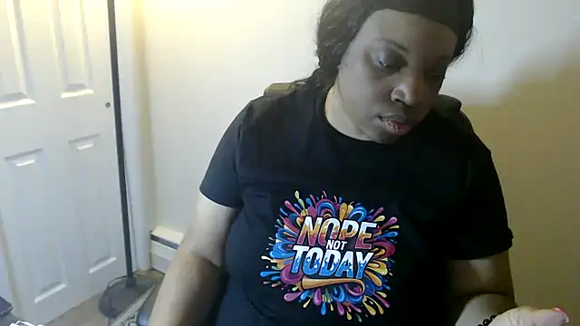 Snapshot of Sexymona1218 chatting on March 4, 2026, 11:45 pm Sexymona1218 online show from March 4, 2026, 11:45 pm