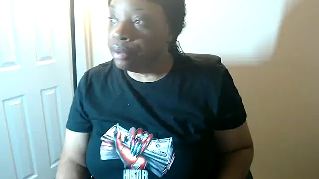 Snapshot of Sexymona1218 chatting on March 20, 2026, 6:36 am Sexymona1218 online show from March 20, 2026, 6:36 am