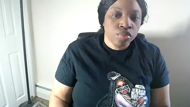 Snapshot of Sexymona1218 chatting on April 9, 2026, 6:25 pm Sexymona1218 online show from April 9, 2026, 6:25 pm