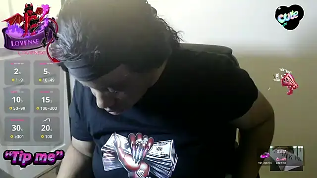 Snapshot of Sexymona1218 chatting on March 17, 2026, 5:54 am Sexymona1218 online show from March 17, 2026, 5:54 am