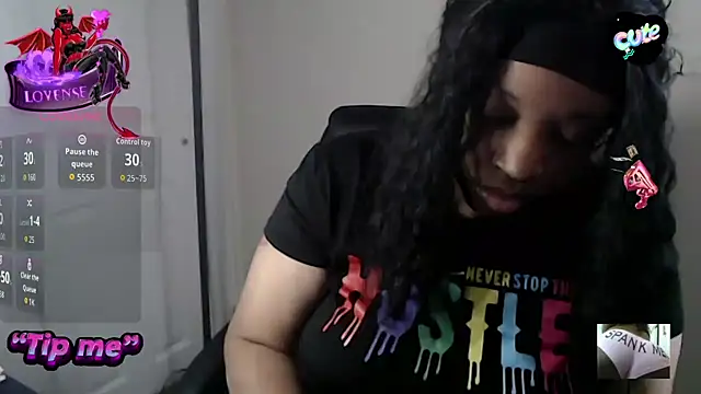 Snapshot of Sexymona1218 chatting on February 23, 2026, 7:25 pm Sexymona1218 online show from February 23, 2026, 7:25 pm