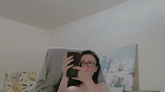 Snapshot of lara_heaven chatting on May 22, 2026, 9:51 am lara heaven online show from May 22, 2026, 9:51 am