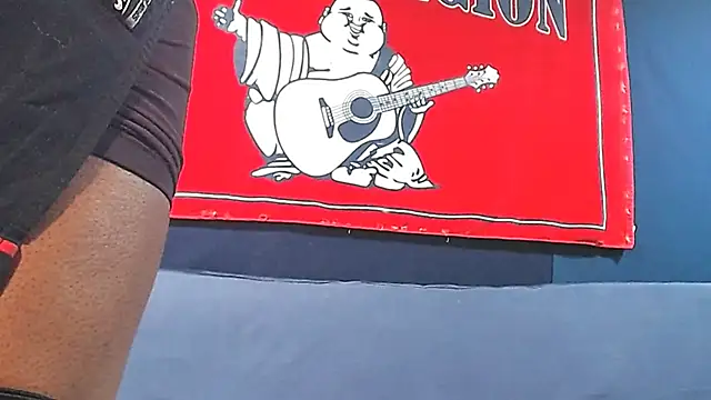 Snapshot of iBreakHeartz chatting on January 24, 2025, 7:28 pm iBreakHeartz online show from January 24, 2025, 7:28 pm