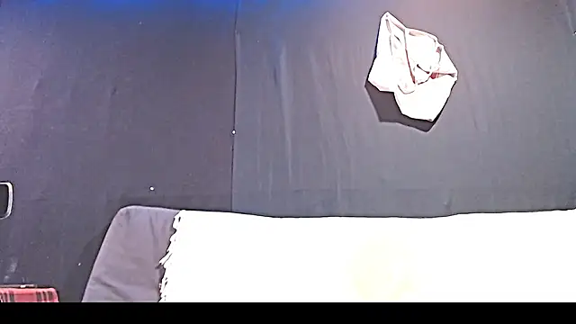 Snapshot of iBreakHeartz chatting on September 27, 2025, 3:56 am iBreakHeartz online show from September 27, 2025, 3:56 am