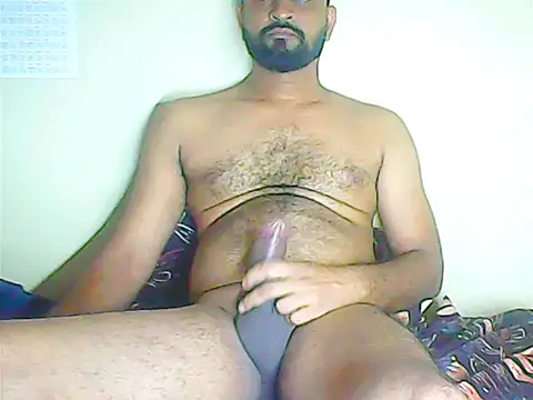 Snapshot of LifeLineSL chatting on January 18, 2026, 1:03 pm LifeLineSL online show from January 18, 2026, 1:03 pm