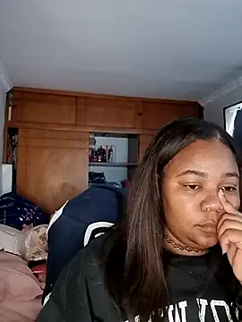 Daddys girl1 online show from January 8, 2026, 4:18 am