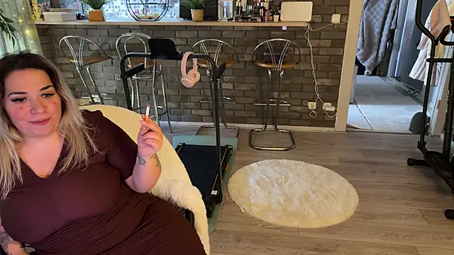 Snapshot of Monageil chatting on March 2, 2026, 10:11 am Monageil online show from March 2, 2026, 10:11 am