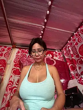 sweetieme online show from April 23, 2026, 2:18 am