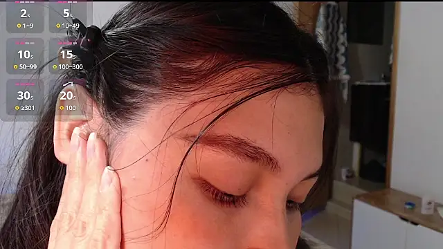 evolet01 online show from October 25, 2025, 9:59 pm